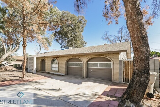 Building Photo - 8115 N 56th Ave