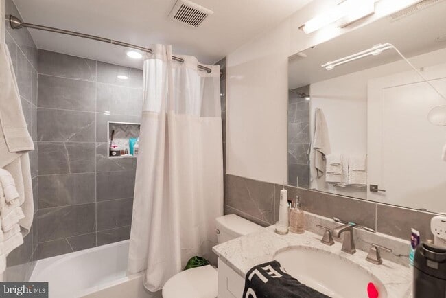 Foto del edificio - 751 N 20th St