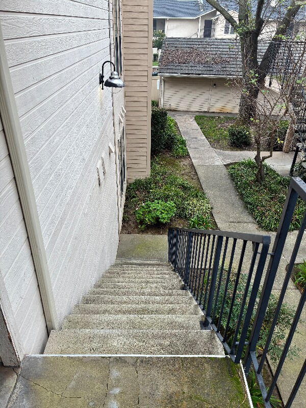 Foto del edificio - 2401 Eilers Ln