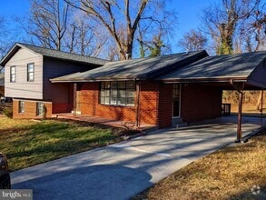 Building Photo - 105 Mel Mara Dr