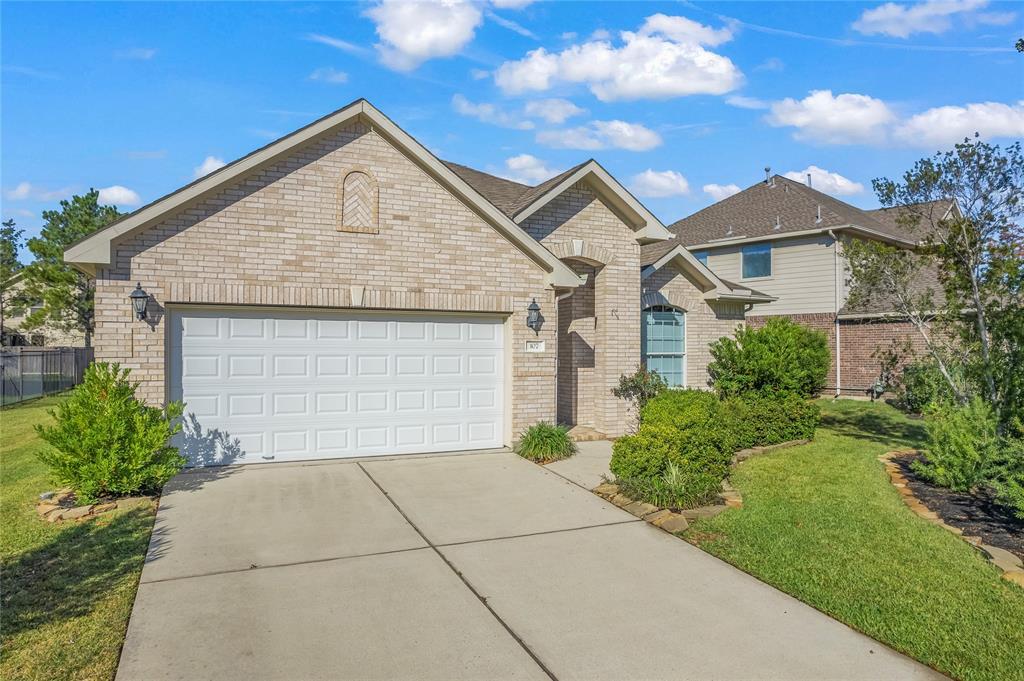 Primary Photo - 107 E Lasting Spring Cir