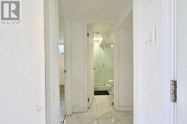 Photo du bâtiment - 538 Bellamy Rd N