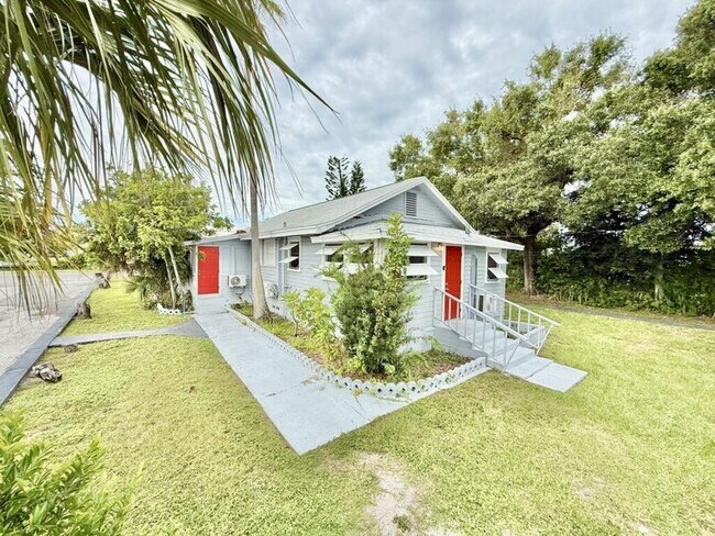 Foto del edificio - 4091 58th Ave N