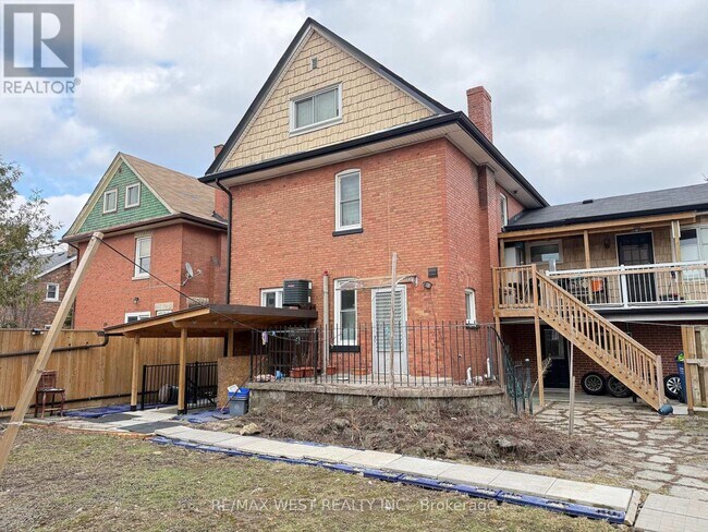 Photo du bâtiment - 6 Byng Ave