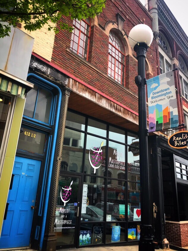 Primary Photo - 412 Main N St