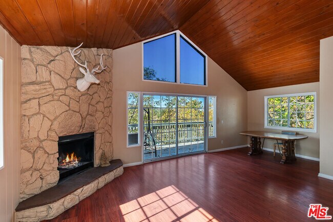 Foto del edificio - 28665 Zion Dr