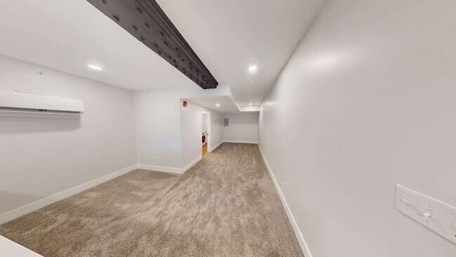 Building Photo - Blackboard District at Homes St School Apa...