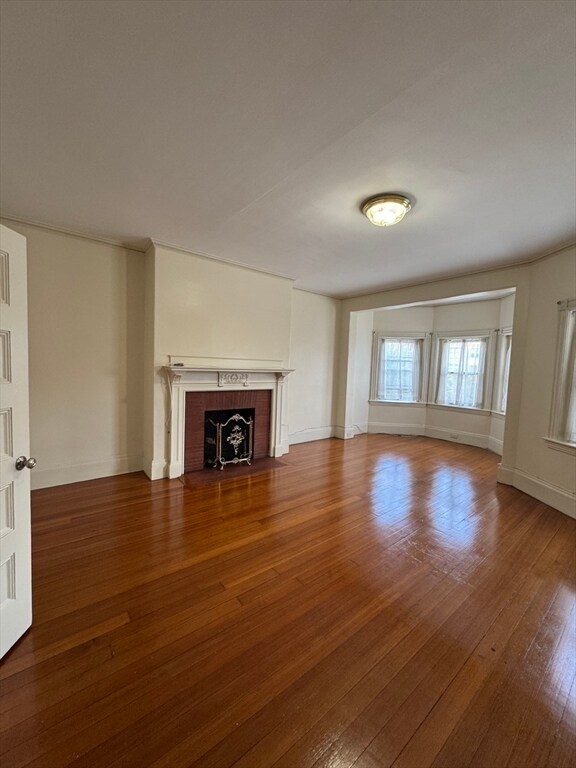 Foto del edificio - 909 Beacon St