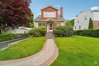 Building Photo - 43 Keats Ave