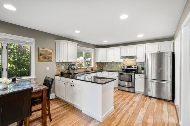 Foto del edificio - 14 Saint Marys Rd