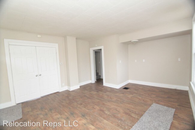 Building Photo - 3 br, 1 bath House - 3403 14th Ave