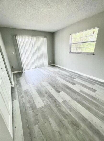 Foto del edificio - 1596 40th Ave