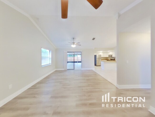 Foto del edificio - 8201 Golden Bear Loop