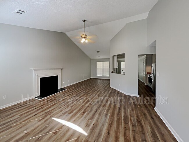 Building Photo - 4991 River Overlook Way