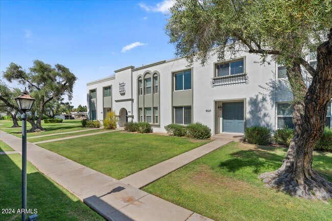 Foto del edificio - 5024 N Granite Reef Rd