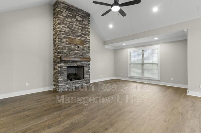 Building Photo - 1065 Veridian Drive