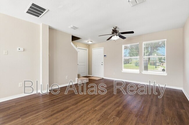 Building Photo - 2744 Frontier Ln
