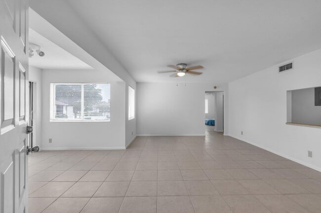 Building Photo - 4737 Sable Pine Cir