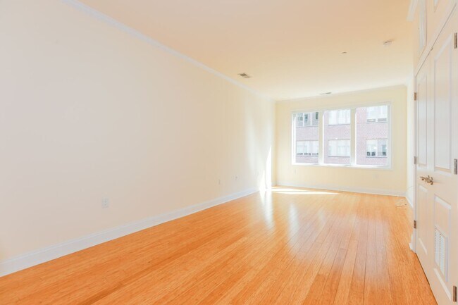 Foto del edificio - 1/Bdrm 1/Bath - Waterfront - EZ Transport to NYC