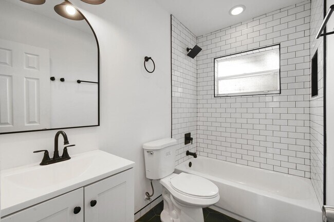 Foto del edificio - 1600 Center St