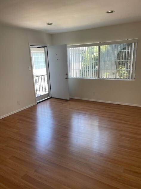 Foto del edificio - 2615 Cullen St