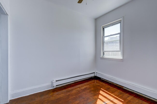 Foto del edificio - 88 E 25th St