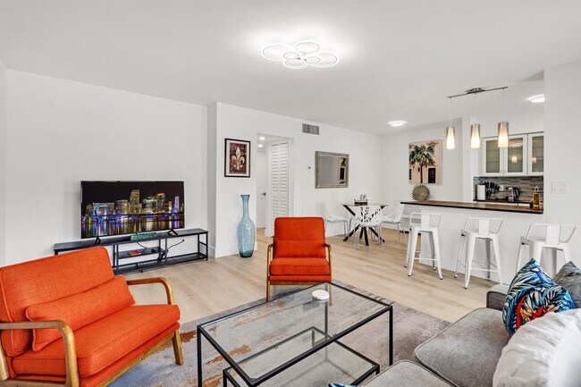 Building Photo - 1634 SW 4th Ave