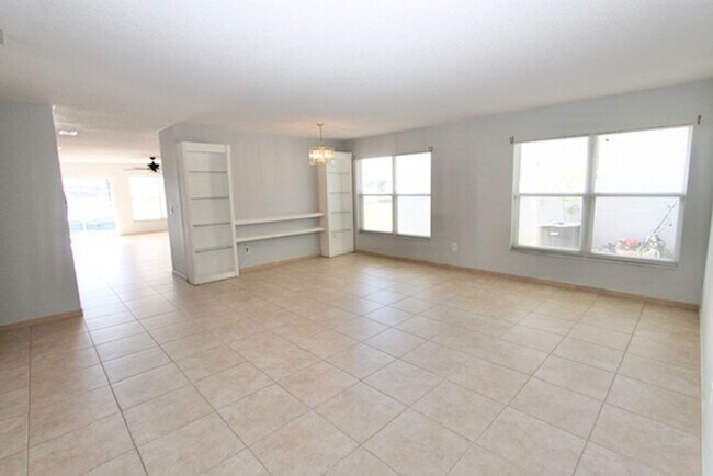 Building Photo - Orlando - 4 Bedroom, 2 Bathroom - $2995.00