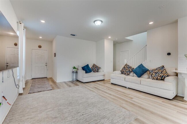 Foto del edificio - 1109 Aronia Ln