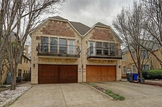 Building Photo - 6010 La Vista Dr