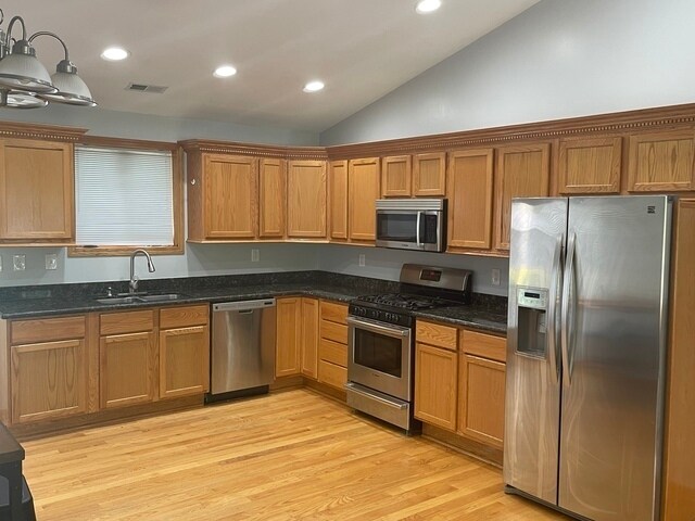 Foto del edificio - 3845 McCormick Ave