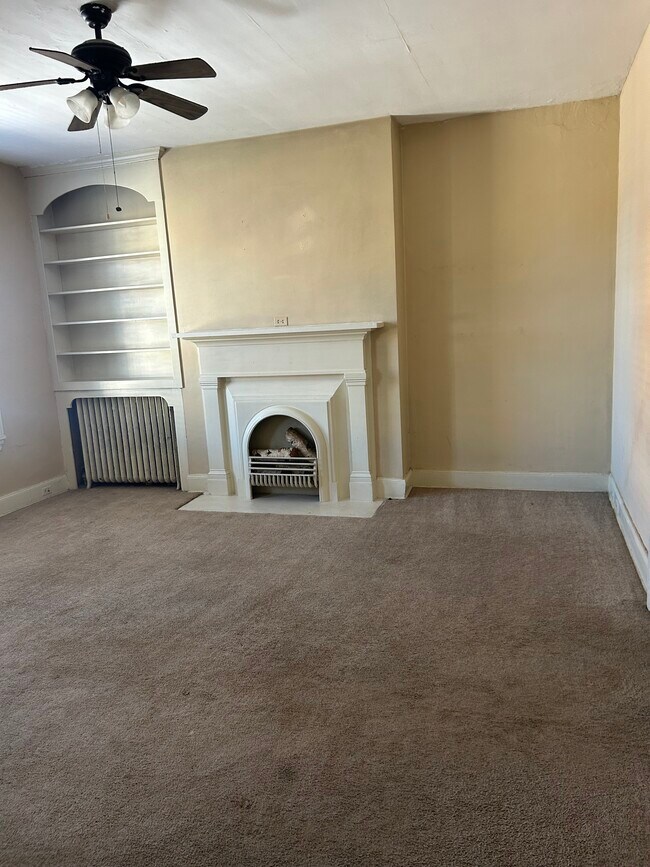 Foto del edificio - 33 W Fayette St