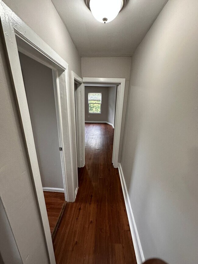 Foto del edificio - 101 N Gross St