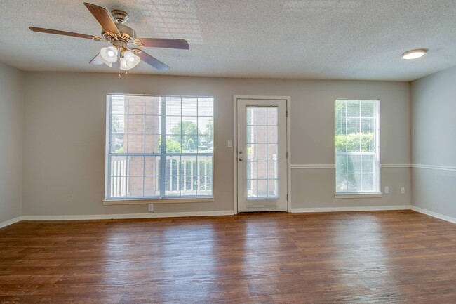 YOUR NEW APARTMENT IN JACKSON, TN AWAITS! - Northridge Apartments