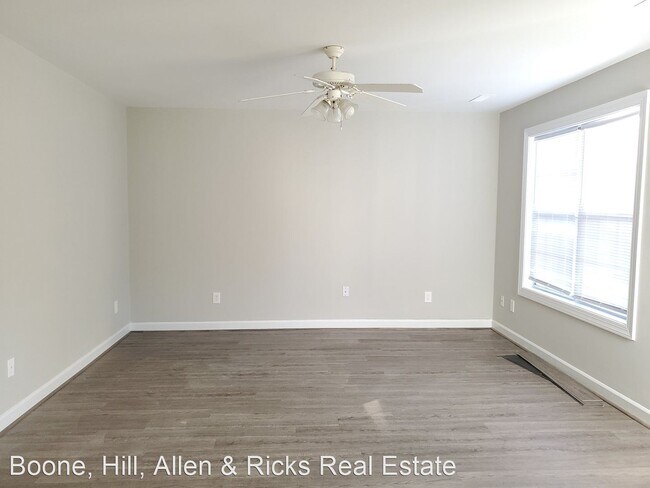 Building Photo - 2 br, 2 bath House - 928 Hornbeam South Drive