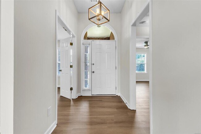 Foto del edificio - 3925 Claiborne Cir