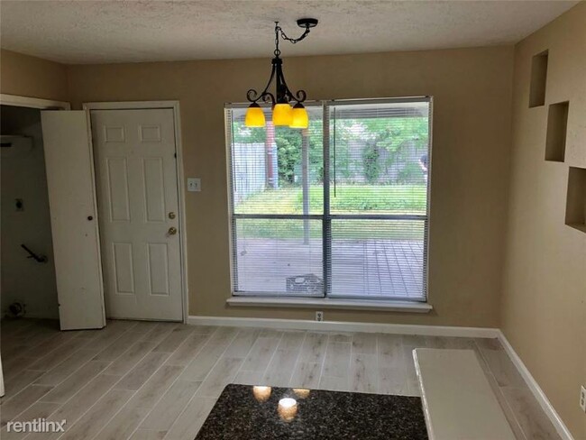 Building Photo - 2 br, 2 bath House - 2435 Autumn Springs Ln