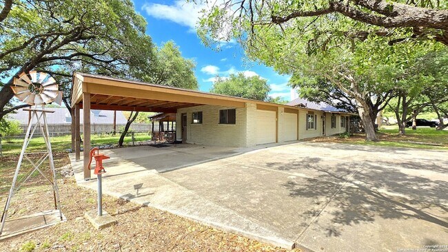 Foto del edificio - 7609 Linkside St