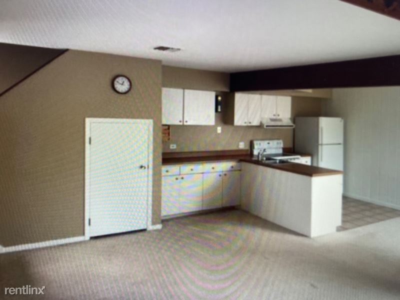 3330 Berwyn Ave, North Chicago, IL 60064 Condo for Rent in North