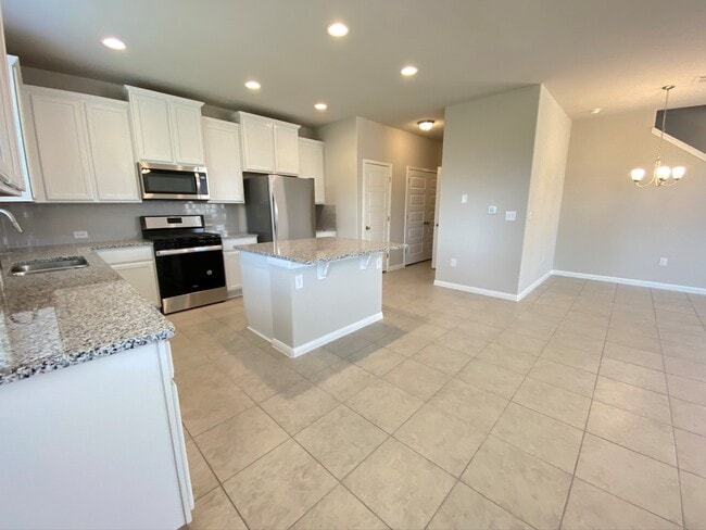 Building Photo - 10509 Sentinel Dr