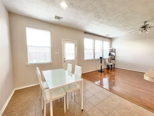 Foto del edificio - 25235 Boulder Bend Ln