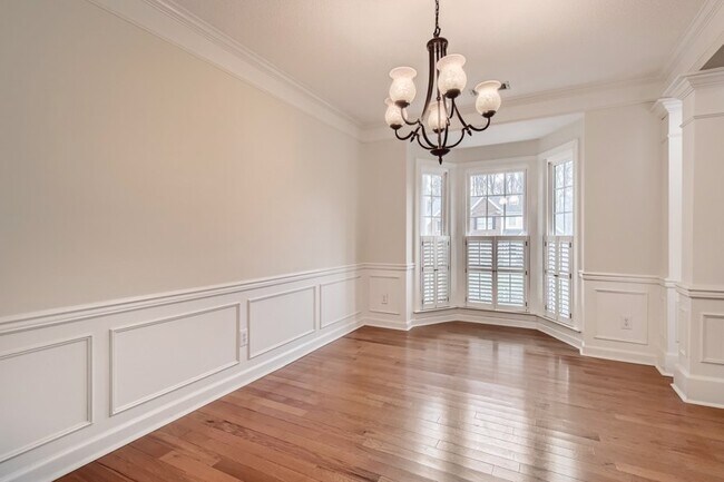 Building Photo - 8900 Deerland Ct