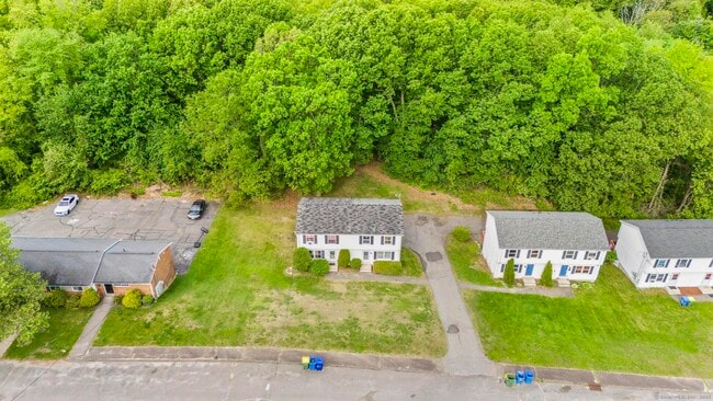 Building Photo - 53 Stonewall Ln