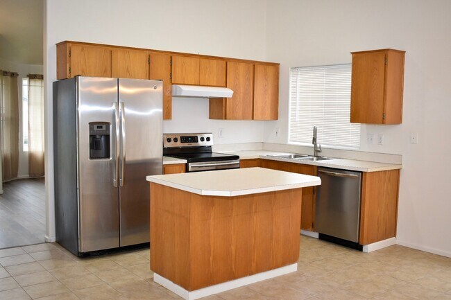Foto del edificio - Great 3BD Ranch in Orchards- Gorgeous Lami...