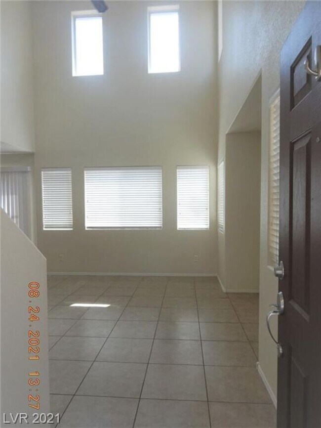 Foto del edificio - COMING SOON!! - FANTASTIC SW HOME ON CUL-D...