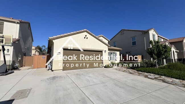 Building Photo - Very Nice 3bd/2ba Elk Grove Home with Bonu...