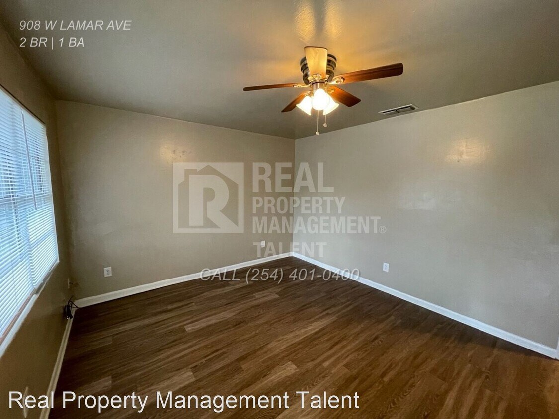 Primary Photo - 2 br, 1 bath House - 908 W Lamar Ave