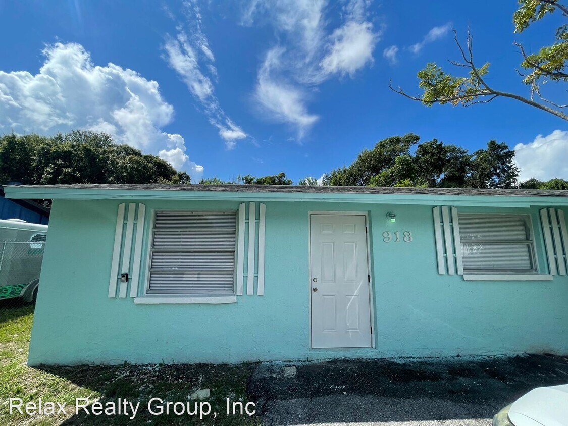 3 br, 2 bath House 918 61st Avenue Terra... House Rental in