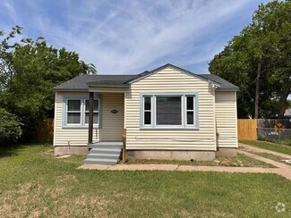 Building Photo - 4904 Dilworth Ct