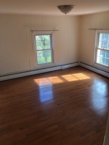 Foto del edificio - 575 Valley Park Rd